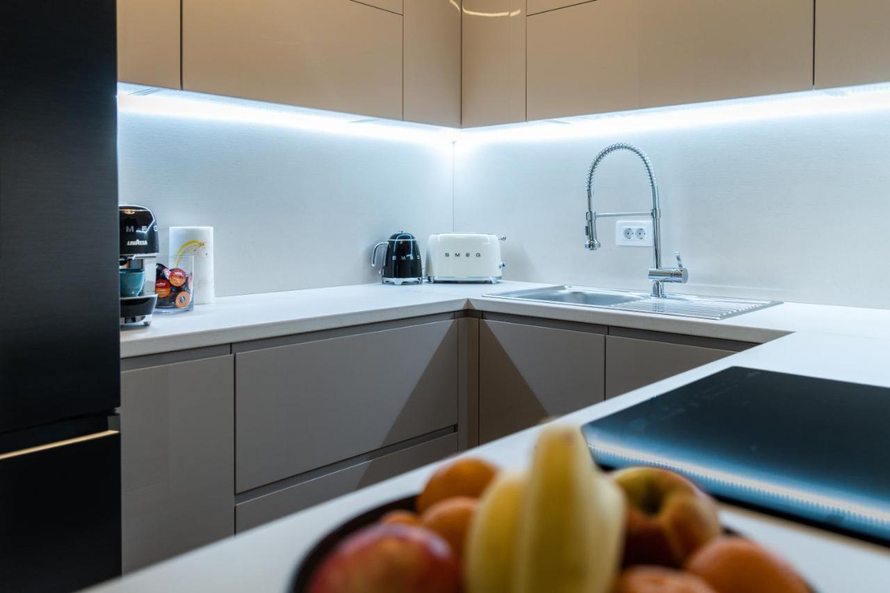 Capsula Luxury Apartment Umago Esterno foto