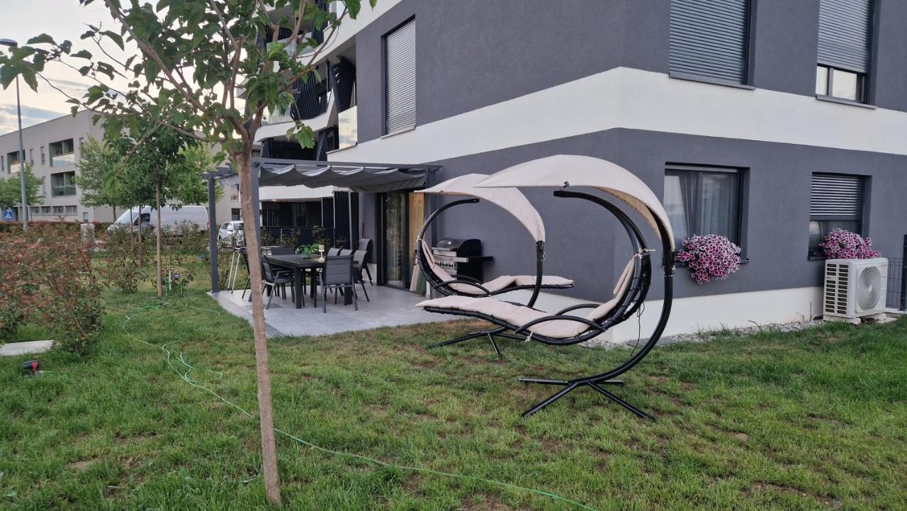 Capsula Luxury Apartment Umago Esterno foto