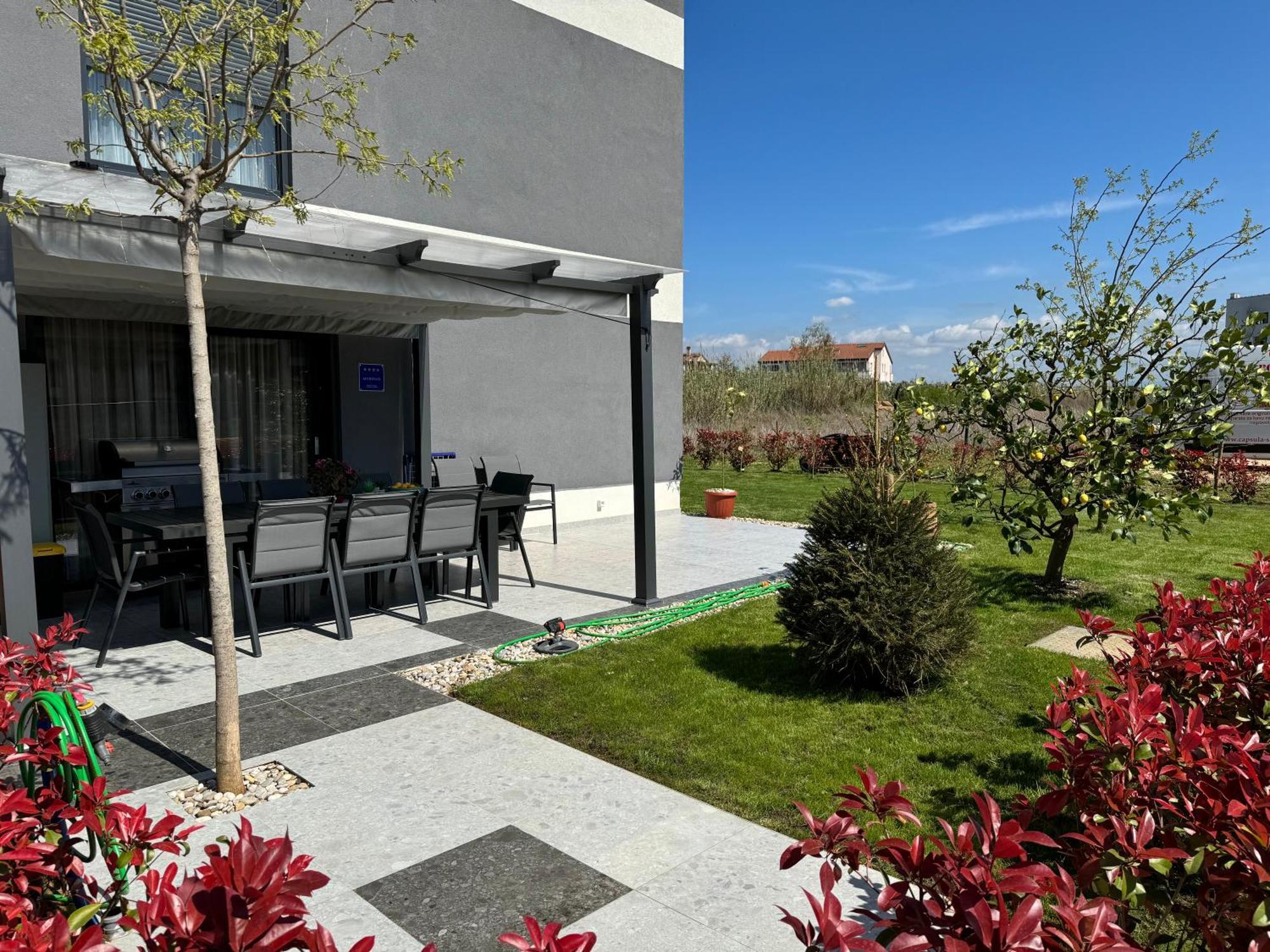 Capsula Luxury Apartment Umago Esterno foto